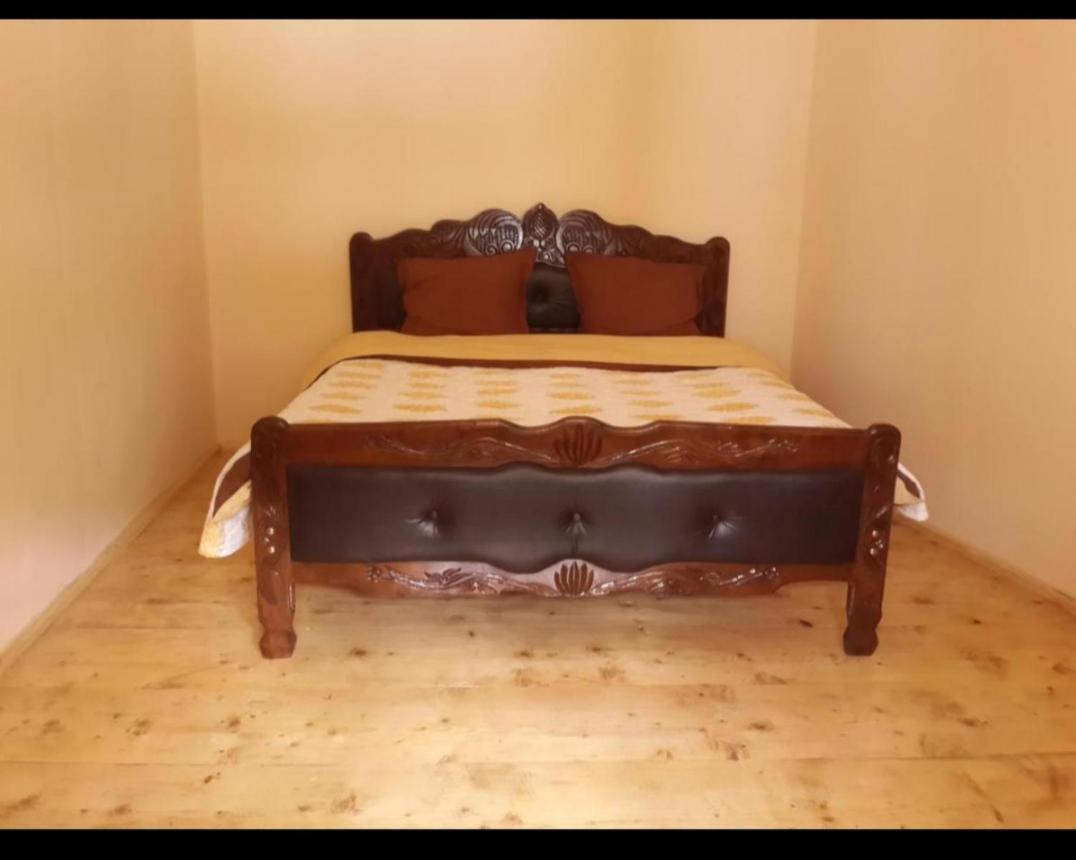 Guest House Georgia Elisabeth Adishi Eksteriør bilde